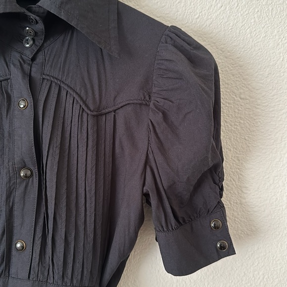 Moussy puff shoulder dress in black puffed sleeves - Picture 7 of 7